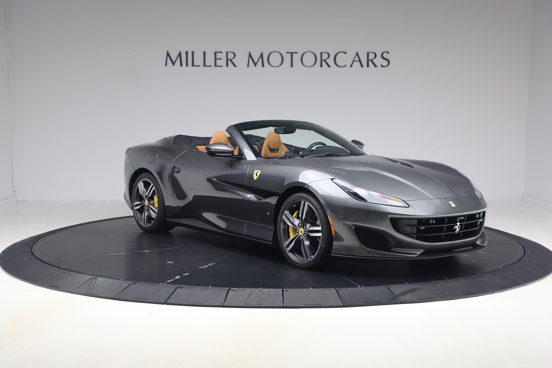 Certified 2019 Ferrari Portofino RWD image 12