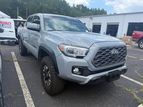 Used 2021 Toyota Tacoma TRD Off-Road AWD/4WD image 1