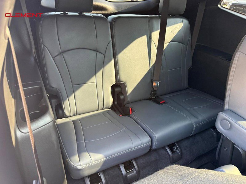 Used 2023 Buick Enclave Essence w/ Experience Buick Package FWD image 13