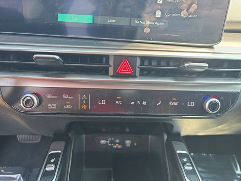 Used 2025 Kia Sorento S w/ Panoramic Sunroof Package FWD image 22