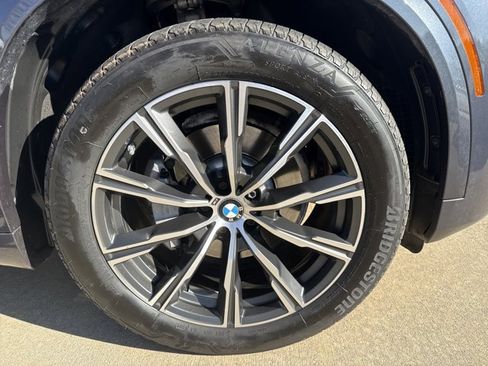 Used 2019 BMW X5 xDrive40i w/ M Sport Package image 27