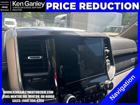 Used 2019 RAM 1500 Laramie AWD/4WD image 15