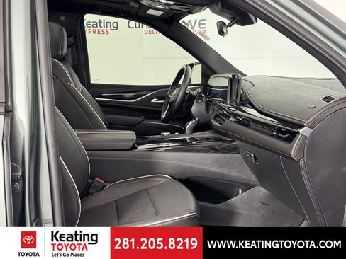 Used 2024 Cadillac Escalade Sport w/ Touring Package image 21