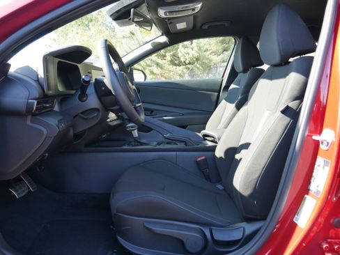 Used 2025 Hyundai Elantra Sport w/ Cargo Package image 12