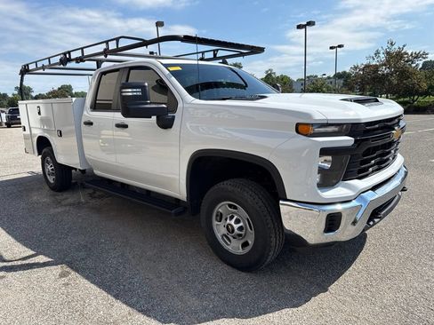Used 2024 Chevrolet Silverado 2500 W/T w/ WT Convenience Package AWD/4WD image 20
