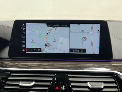 Used 2018 BMW M550i xDrive AWD/4WD image 11