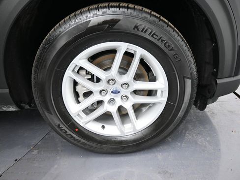 New 2025 Ford Explorer Active image 33