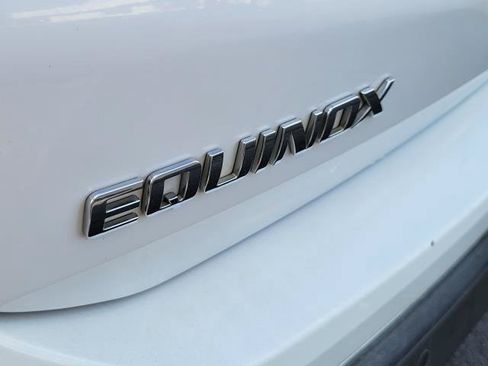 Used 2018 Chevrolet Equinox LT FWD image 32