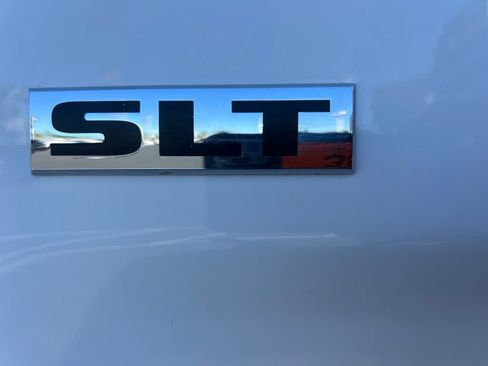 Used 2024 RAM 1500 Classic SLT AWD/4WD image 20