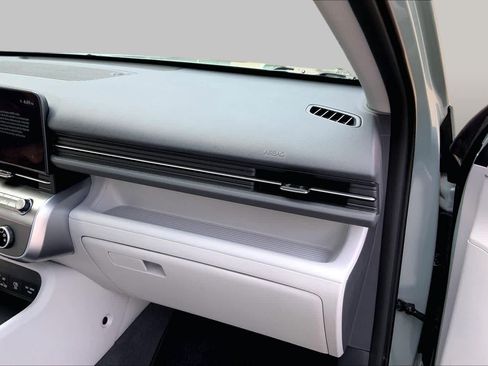 Used 2026 Hyundai Kona SE FWD image 18
