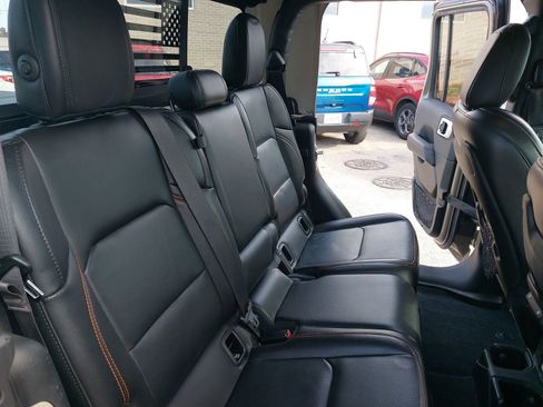 Used 2020 Jeep Gladiator Mojave image 11