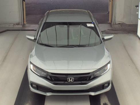 Used 2020 Honda Civic Sport image 2