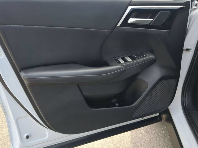 Used 2023 Mitsubishi Outlander SE Black Edition AWD/4WD image 17