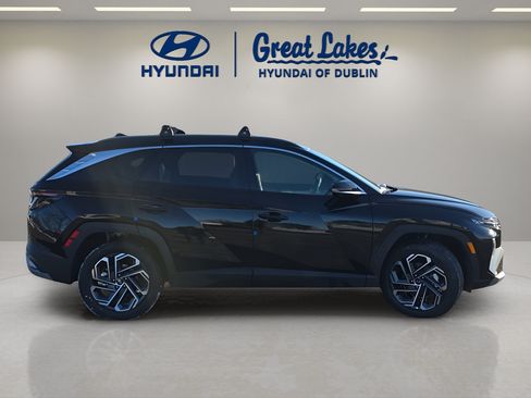 Certified 2025 Hyundai Tucson Limited FWD image 6