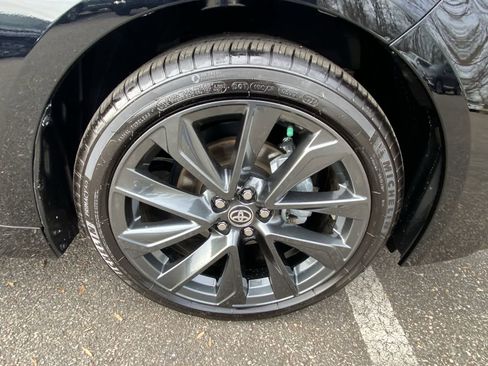 Certified 2025 Toyota Corolla SE image 21