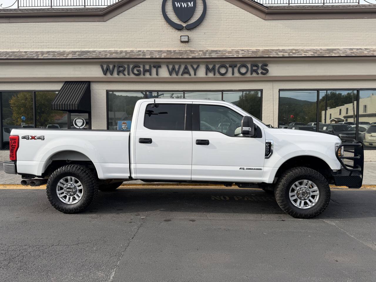 Used 2019 Ford F250 XLT AWD/4WD image 2