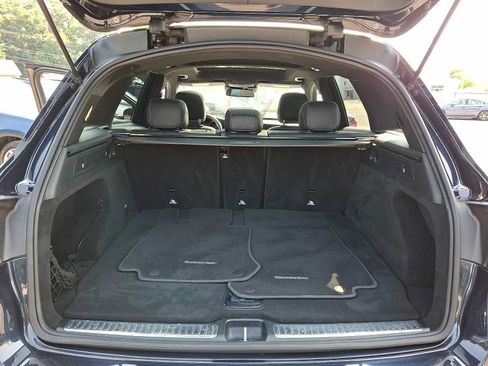 Used 2018 Mercedes-Benz GLC 300 4MATIC image 26