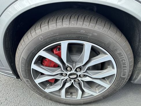 Used 2024 Cadillac XT6 Sport image 16