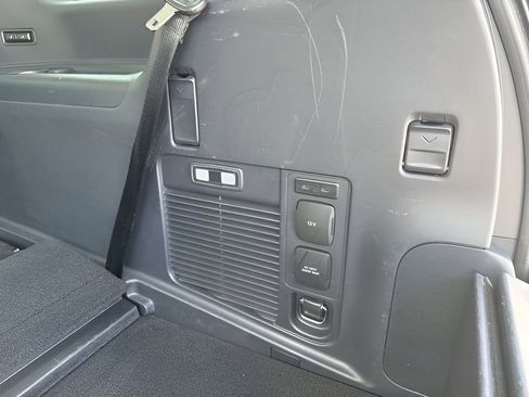 Used 2025 Ford Expedition Platinum w/ Driver's Package image 43