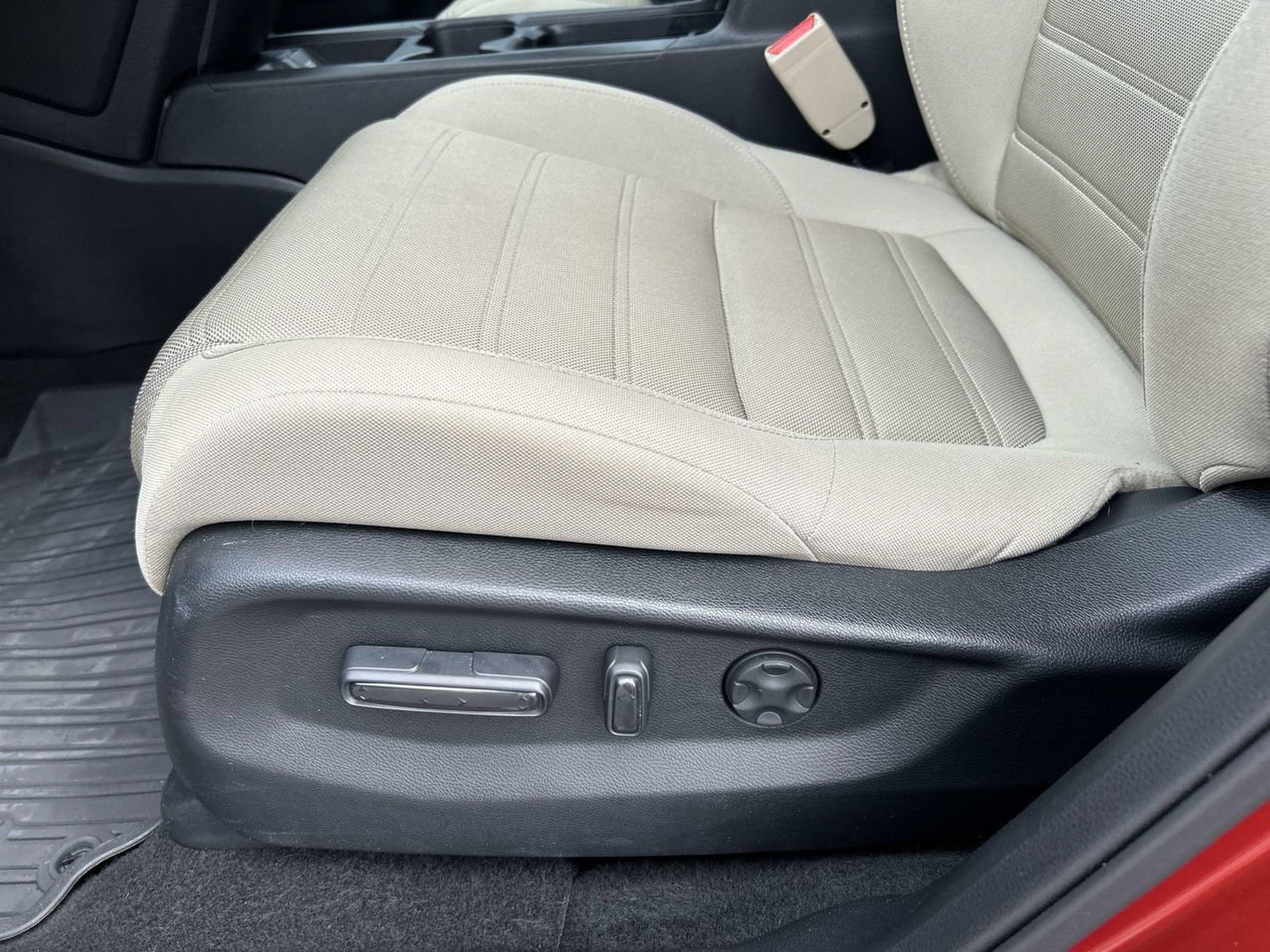 Used 2019 Honda CR-V EX image 15