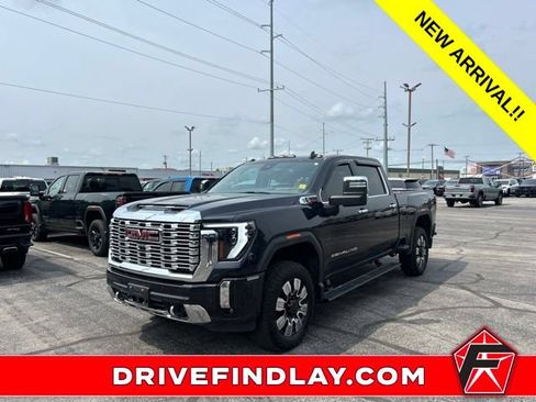 Used 2024 GMC Sierra 2500 Denali w/ Denali Reserve Package AWD/4WD image 1