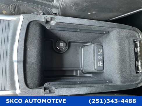 Used 2022 Dodge Charger SXT w/ Plus Group RWD image 25