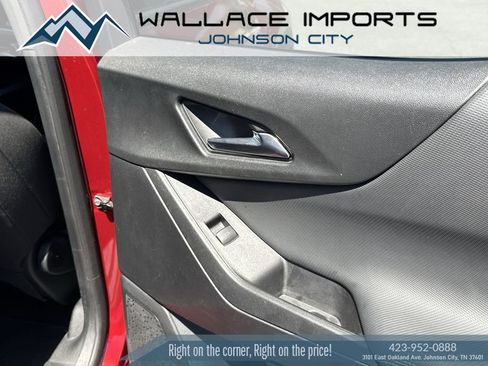 Used 2025 Chevrolet Equinox LT w/ Safety and Technology Package AWD/4WD image 39