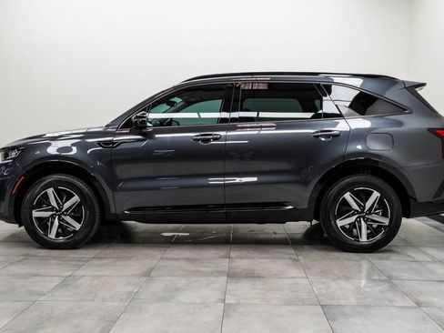 Used 2023 Kia Sorento S w/ Panoramic Sunroof Package FWD image 8