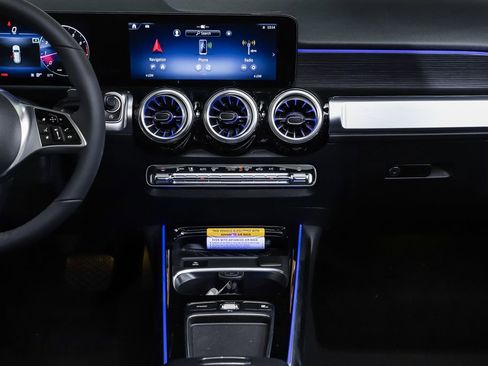 New 2026 Mercedes-Benz GLB 250 4MATIC image 15