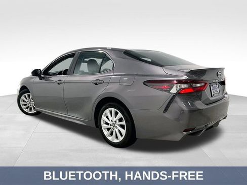 Used 2024 Toyota Camry SE FWD image 6