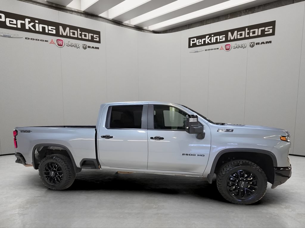 Used 2026 Chevrolet Silverado 2500 LT w/ Trail Boss Package AWD/4WD image 5