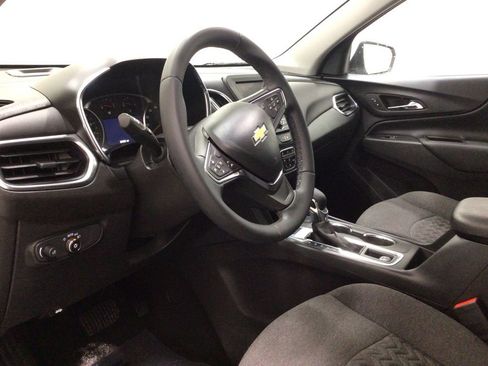 Used 2024 Chevrolet Equinox LT w/ Driver Convenience Package image 10