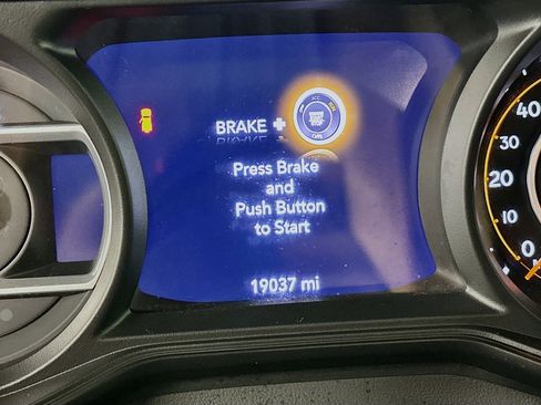 Used 2024 Jeep Wrangler Unlimited Rubicon image 18