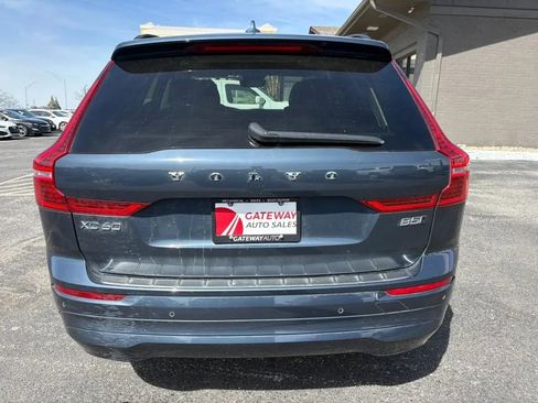 Used 2022 Volvo XC60 B5 Momentum w/ Advanced Package AWD/4WD image 4