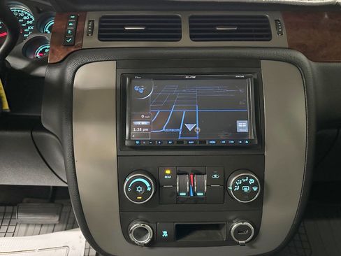 Used 2011 GMC Yukon SLE image 14