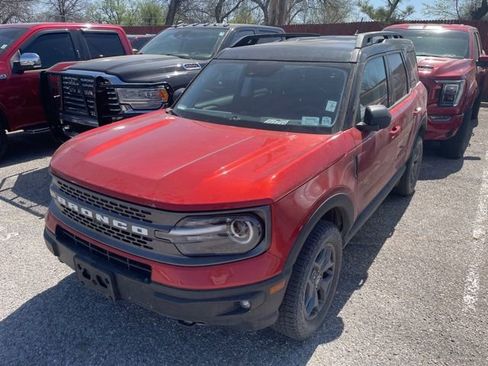 Used 2023 Ford Bronco Sport Badlands w/ Premium Package image 2