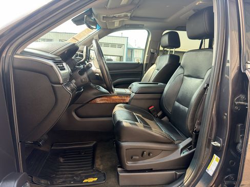 Used 2015 Chevrolet Tahoe LTZ AWD/4WD image 14