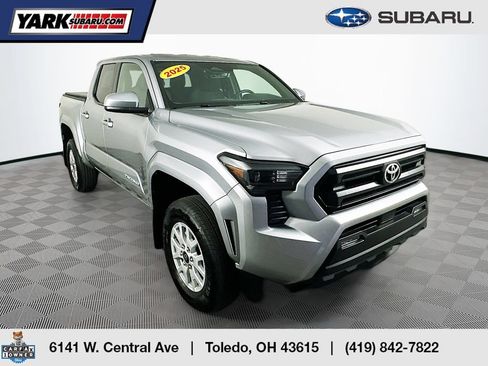 Used 2025 Toyota Tacoma SR5 AWD/4WD image 1