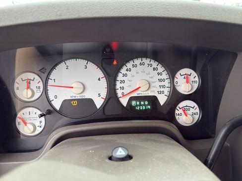 Used 2009 Dodge Ram 2500 Truck SLT w/ Popular Equipment Group image 3