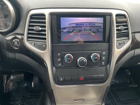 Used 2012 Jeep Grand Cherokee Laredo w/ Laredo E Group AWD/4WD image 33