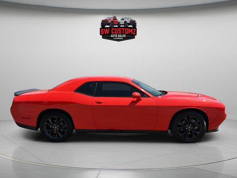Used 2023 Dodge Challenger SXT w/ Blacktop Package AWD/4WD image 8