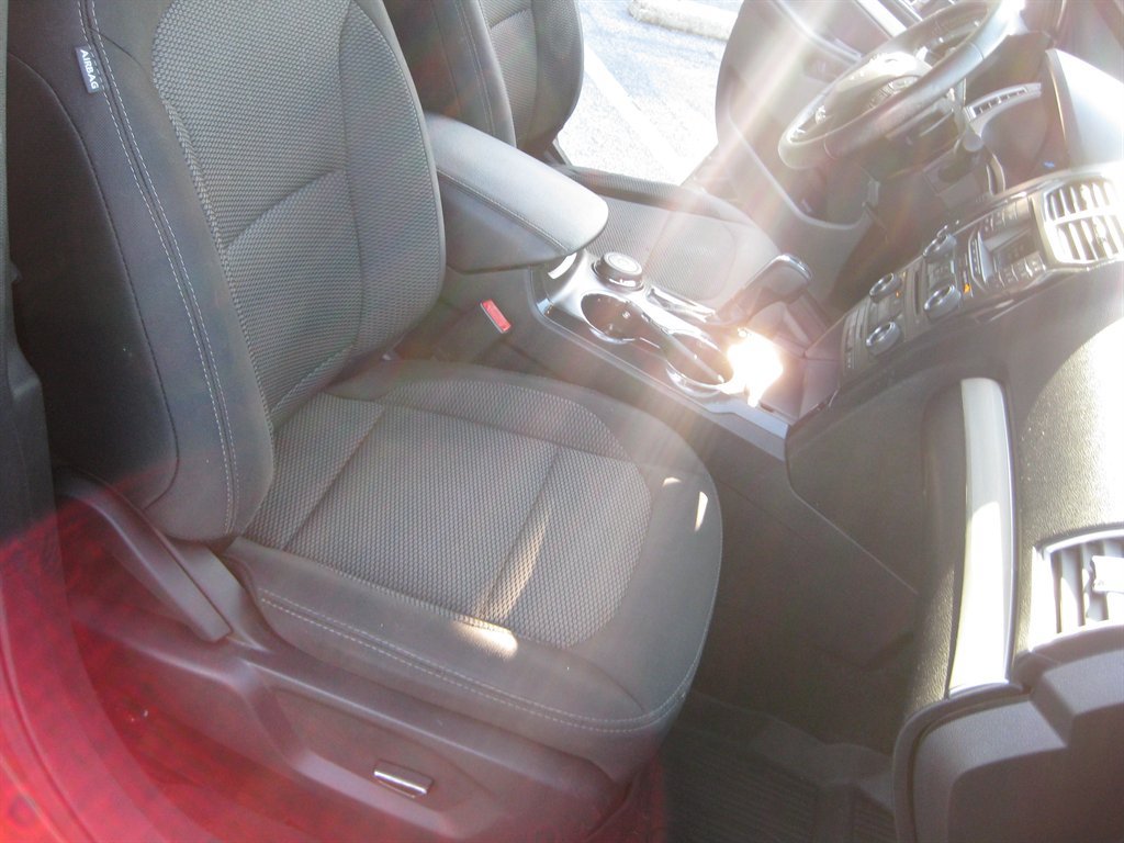 Used 2017 Ford Explorer XLT AWD/4WD image 34