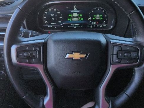 Used 2024 Chevrolet Tahoe LT AWD/4WD image 8