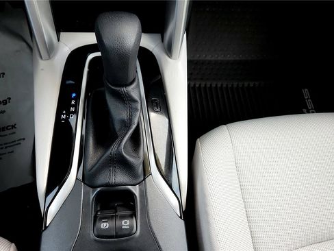 Certified 2023 Toyota Corolla Cross L image 36