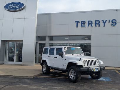 Used 2017 Jeep Wrangler Unlimited Sahara w/ Connectivity Group