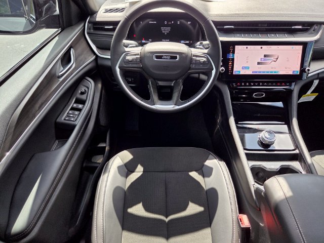 New 2026 Jeep Grand Cherokee Altitude RWD image 13