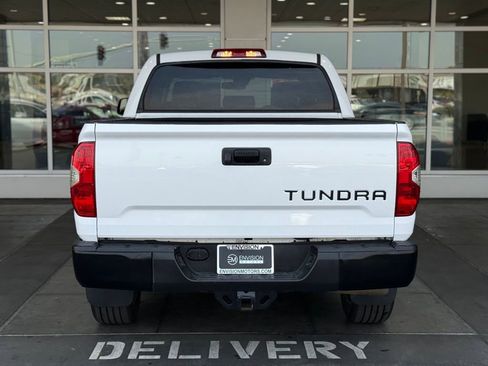 Used 2019 Toyota Tundra SR5 w/ SR5 Upgrade Package image 11