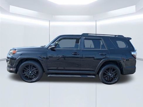 Used 2019 Toyota 4Runner Limited AWD/4WD image 7