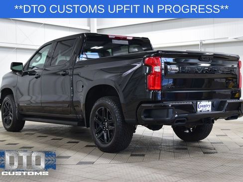 Used 2025 Chevrolet Silverado 1500 High Country w/ Midnight Edition AWD/4WD image 6