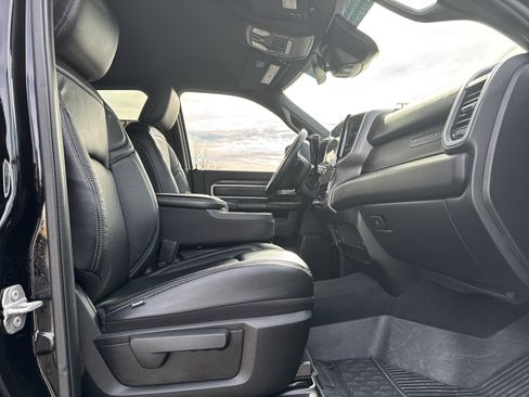 Used 2024 RAM 2500 Big Horn w/ Night Edition image 30